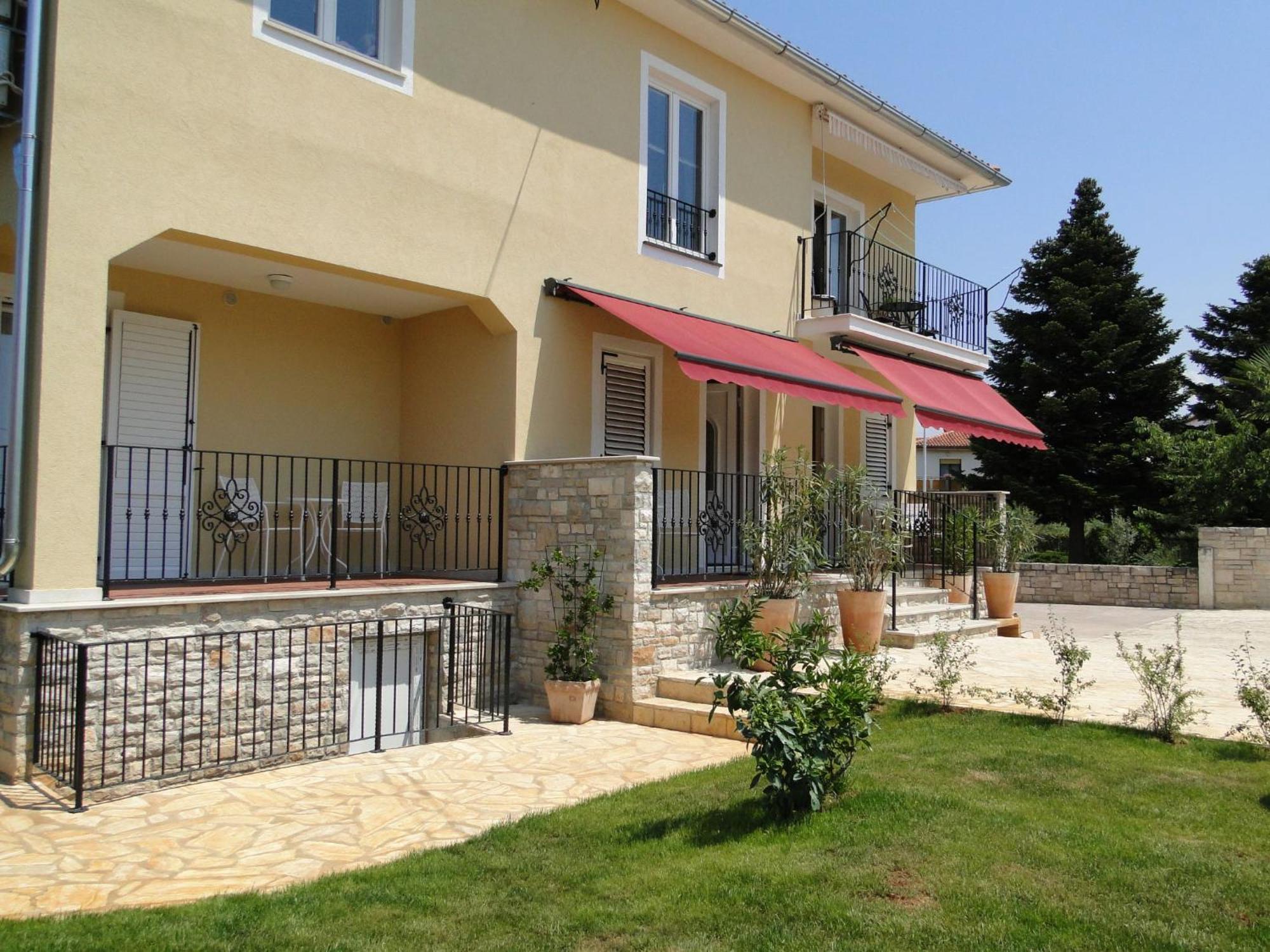 Ester-6 By Interhome * Umag